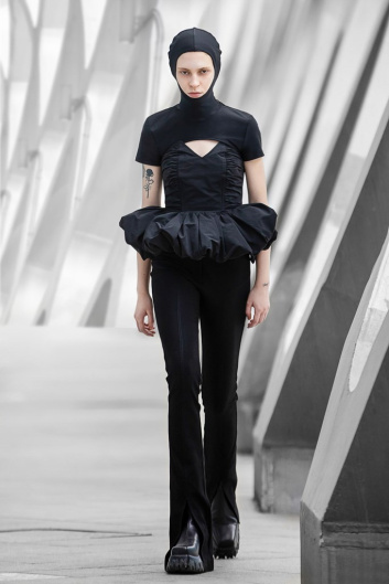 Fotoservizio/FW 21-22/WOMEN/SFILATA/ANNAKIKI/DP2/20