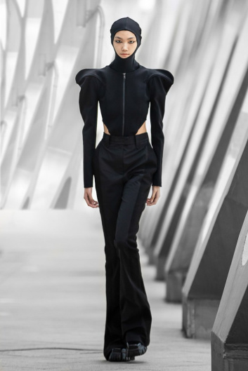 Fotoservizio/FW 21-22/WOMEN/SFILATA/ANNAKIKI/DP2/27