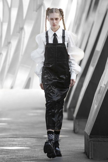 Fotoservizio/FW 21-22/WOMEN/SFILATA/ANNAKIKI/DP2/28