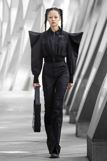 Fotoservizio/FW 21-22/WOMEN/SFILATA/ANNAKIKI/DP2/29