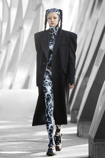 Fotoservizio/FW 21-22/WOMEN/SFILATA/ANNAKIKI/DP2/37