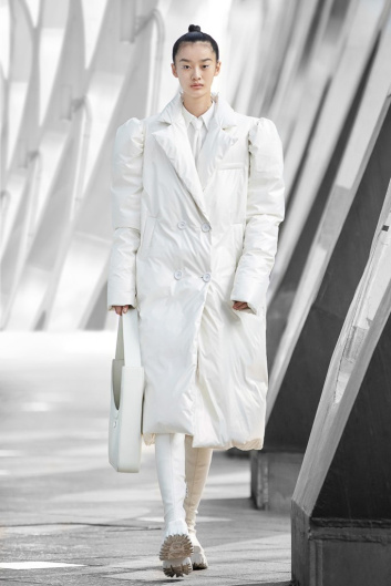 Fotoservizio/FW 21-22/WOMEN/SFILATA/ANNAKIKI/DP2/32