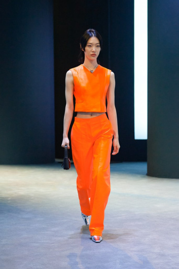 Fotoservizio/FW 21-22/WOMEN/SFILATA/SALVATORE FERRAGAMO/DP2/1
