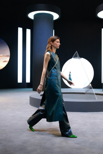 Fotoservizio/FW 21-22/WOMEN/SFILATA/SALVATORE FERRAGAMO/DP2/3