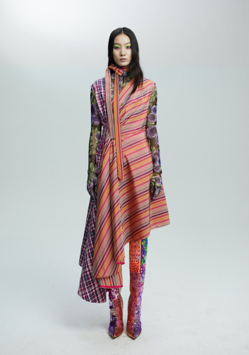 Fotoservizio/FW 21-22/WOMEN/SFILATA/SHUTING QIU/DP2/0