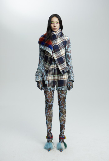 Fotoservizio/FW 21-22/WOMEN/SFILATA/SHUTING QIU/DP2/14