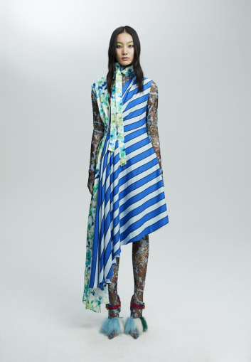 Fotoservizio/FW 21-22/WOMEN/SFILATA/SHUTING QIU/DP2/15