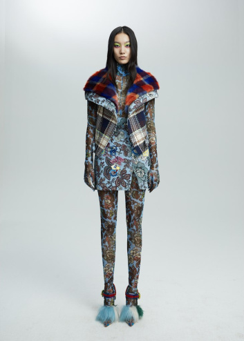 Fotoservizio/FW 21-22/WOMEN/SFILATA/SHUTING QIU/DP2/16