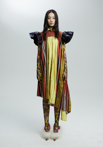 Fotoservizio/FW 21-22/WOMEN/SFILATA/SHUTING QIU/DP2/22