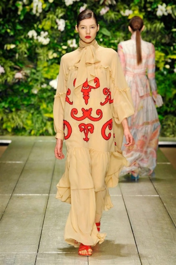 Fotoservizio/SS 2016/WOMEN/LAURA BIAGIOTTI/DP1/16