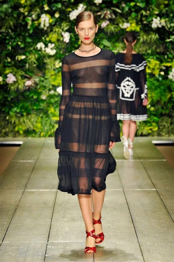 Fotoservizio/SS 2016/WOMEN/LAURA BIAGIOTTI/DP1/25