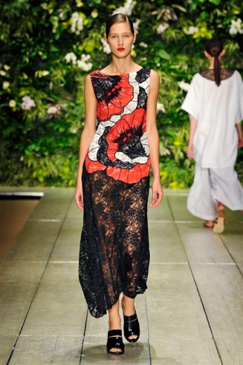 Fotoservizio/SS 2016/WOMEN/LAURA BIAGIOTTI/DP1/33