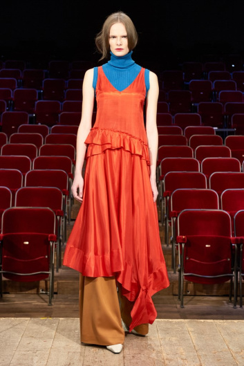 Fotoservizio/FW 21-22/WOMEN/SFILATA/GILBERTO CALZOLARI/DP2/10