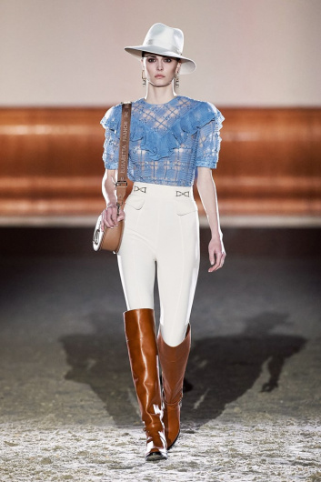 Fotoservizio/FW 21-22/WOMEN/SFILATA/ELISABETTA FRANCHI/DP2/11