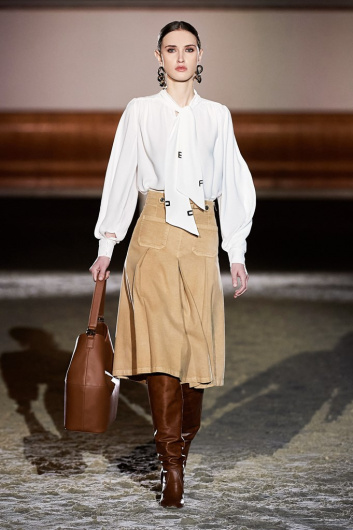 Fotoservizio/FW 21-22/WOMEN/SFILATA/ELISABETTA FRANCHI/DP2/4