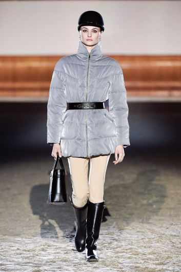Fotoservizio/FW 21-22/WOMEN/SFILATA/ELISABETTA FRANCHI/DP2/21