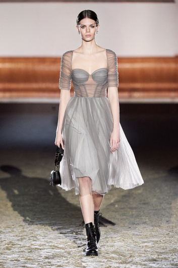 Fotoservizio/FW 21-22/WOMEN/SFILATA/ELISABETTA FRANCHI/DP2/22