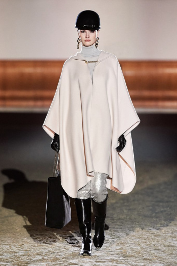 Fotoservizio/FW 21-22/WOMEN/SFILATA/ELISABETTA FRANCHI/DP2/28