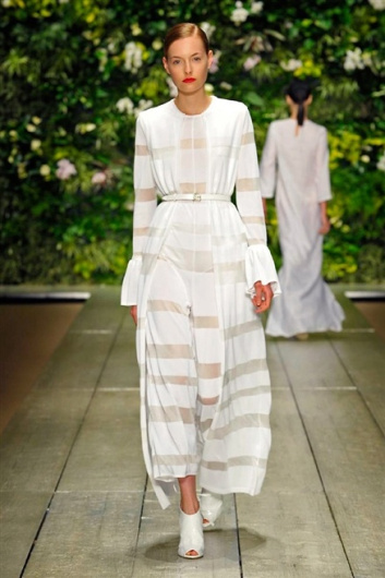 Fotoservizio/SS 2016/WOMEN/LAURA BIAGIOTTI/DP1/44