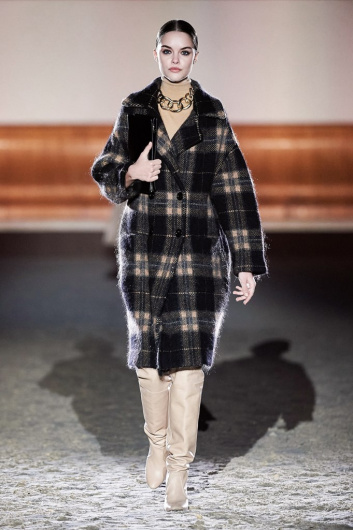 Fotoservizio/FW 21-22/WOMEN/SFILATA/ELISABETTA FRANCHI/DP2/45