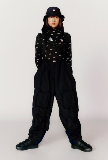 Fotoservizio/FW 21-22/WOMEN/PRESENTAZIONE/PUSH BUTTON FOR FILA KOREA/DP2/30