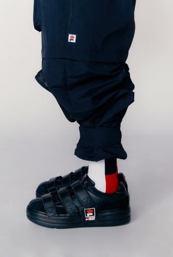 Fotoservizio/FW 21-22/WOMEN/PRESENTAZIONE/PUSH BUTTON FOR FILA KOREA/DP2/31