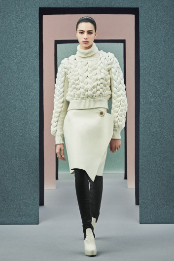 Fotoservizio/FW 21-22/WOMEN/SFILATA/PORTS 1961/DP2/0