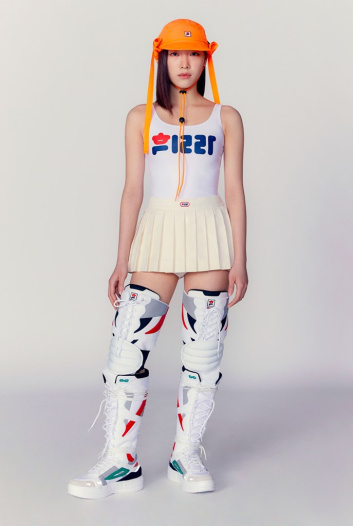 Fotoservizio/FW 21-22/WOMEN/PRESENTAZIONE/PUSH BUTTON FOR FILA KOREA/DP2/34