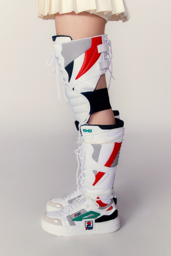 Fotoservizio/FW 21-22/WOMEN/PRESENTAZIONE/PUSH BUTTON FOR FILA KOREA/DP2/35