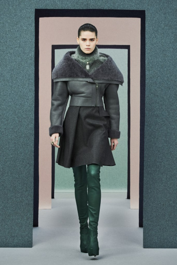 Fotoservizio/FW 21-22/WOMEN/SFILATA/PORTS 1961/DP2/5