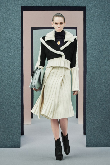 Fotoservizio/FW 21-22/WOMEN/SFILATA/PORTS 1961/DP2/18