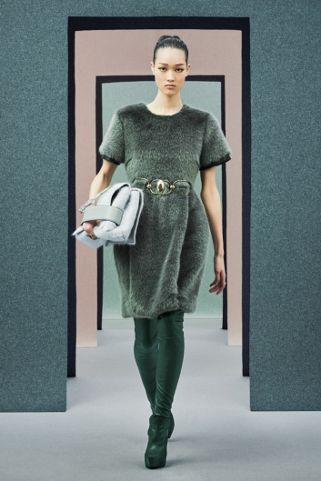 Fotoservizio/FW 21-22/WOMEN/SFILATA/PORTS 1961/DP2/23
