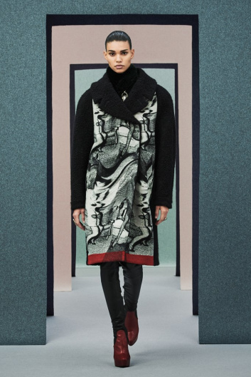 Fotoservizio/FW 21-22/WOMEN/SFILATA/PORTS 1961/DP2/17