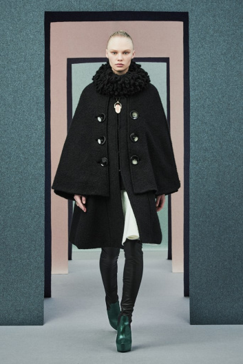 Fotoservizio/FW 21-22/WOMEN/SFILATA/PORTS 1961/DP2/25