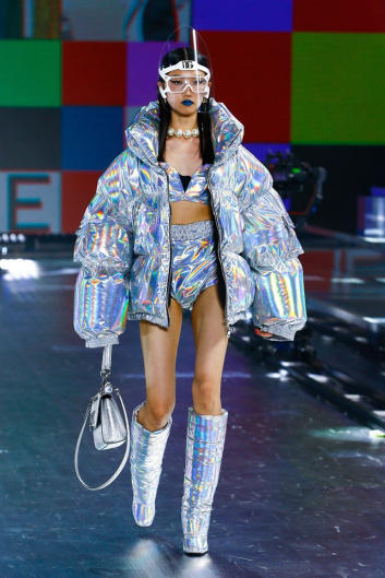 Fotoservizio/FW 21-22/WOMEN/SFILATA/DOLCE & GABBANA/DP2/20