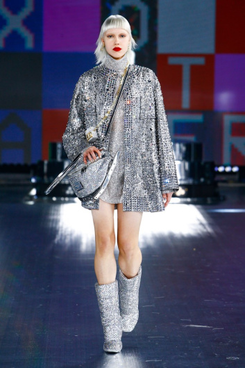 Fotoservizio/FW 21-22/WOMEN/SFILATA/DOLCE & GABBANA/DP2/24