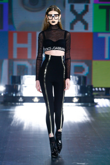 Fotoservizio/FW 21-22/WOMEN/SFILATA/DOLCE & GABBANA/DP2/16
