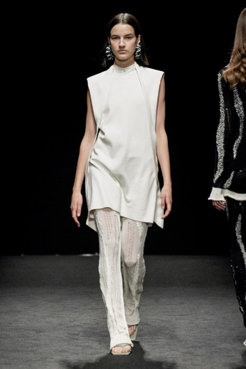 Fotoservizio/SS 2021/WOMEN/SFILATA/SIMONA MARZIALI - MRZ/DP2/2
