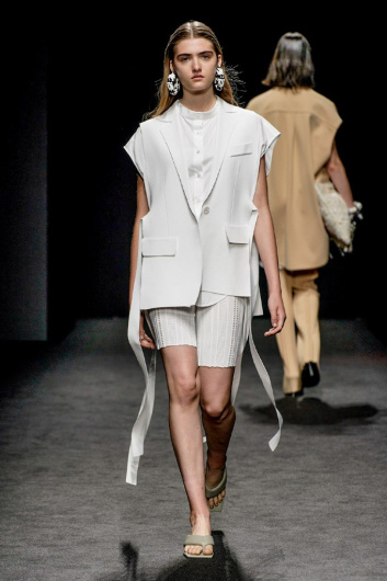 Fotoservizio/SS 2021/WOMEN/SFILATA/SIMONA MARZIALI - MRZ/DP2/4