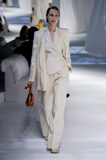 Fotoservizio/SS 2021/WOMEN/SFILATA/FENDI/DP2/14