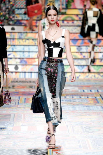 Fotoservizio/SS 2021/WOMEN/SFILATA/DOLCE & GABBANA/DP2/0