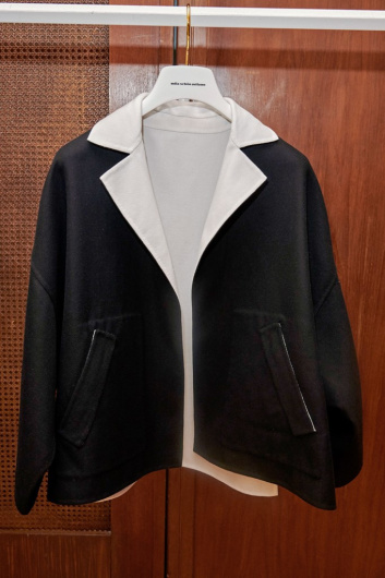 Fotoservizio/SS 2021/WOMEN/PRESENTAZIONE/MILA SCHÖN/DP2/9