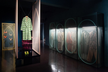 Fotoservizio/SS 2021/WOMEN/PRESENTAZIONE/MOMONI/DP2/1