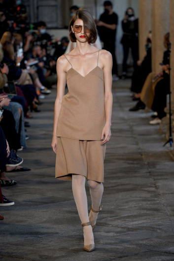 Fotoservizio/SS 2021/WOMEN/SFILATA/MAX MARA/DP2/2