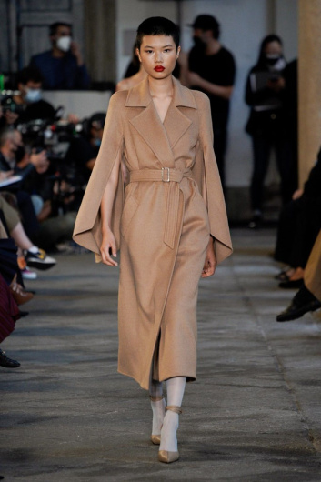 Fotoservizio/SS 2021/WOMEN/SFILATA/MAX MARA/DP2/0