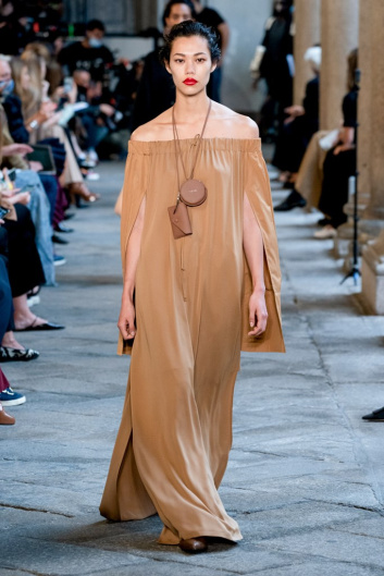 Fotoservizio/SS 2021/WOMEN/SFILATA/MAX MARA/DP2/3