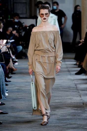 Fotoservizio/SS 2021/WOMEN/SFILATA/MAX MARA/DP2/2