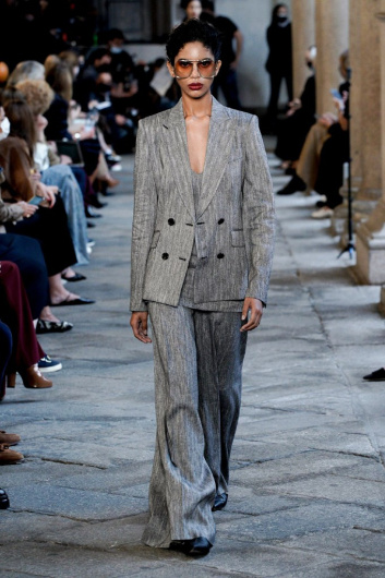 Fotoservizio/SS 2021/WOMEN/SFILATA/MAX MARA/DP2/4