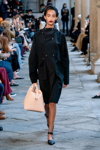 Fotoservizio/SS 2021/WOMEN/SFILATA/MAX MARA/DP2/4