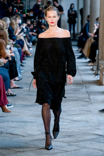 Fotoservizio/SS 2021/WOMEN/SFILATA/MAX MARA/DP2/6